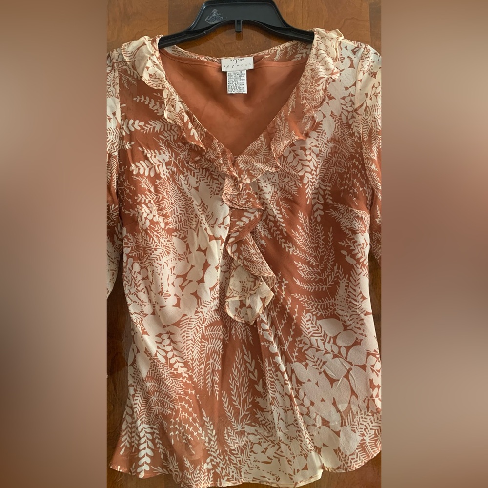 women’s blouse size small